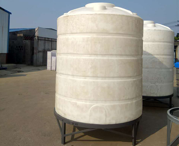 5000L圓柱錐底水箱 5000L圓柱錐底水箱